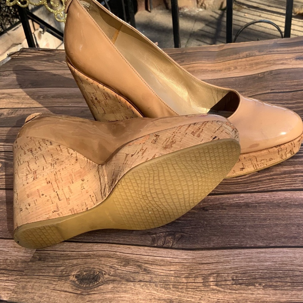 Stuart Weitzman Tan Patent Leather Wedges - Picture 2 of 9